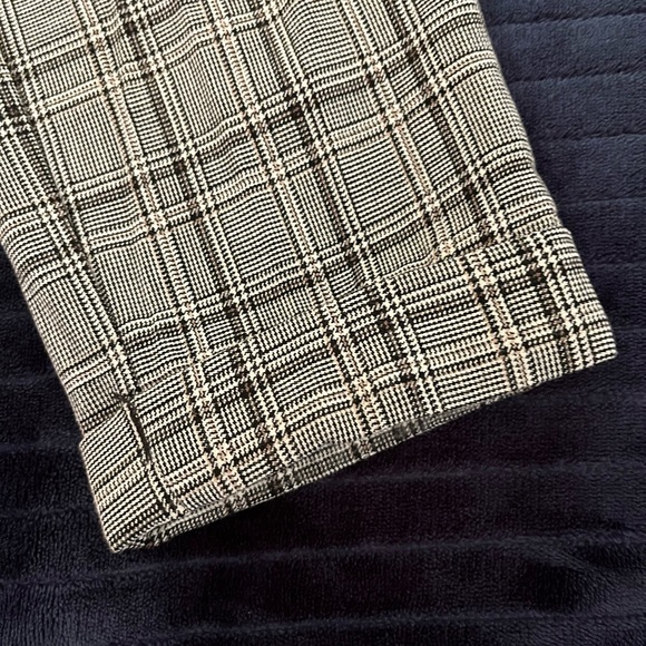 Cropped Relaxed Trouser Pants with pockets - Picture 4 of 5